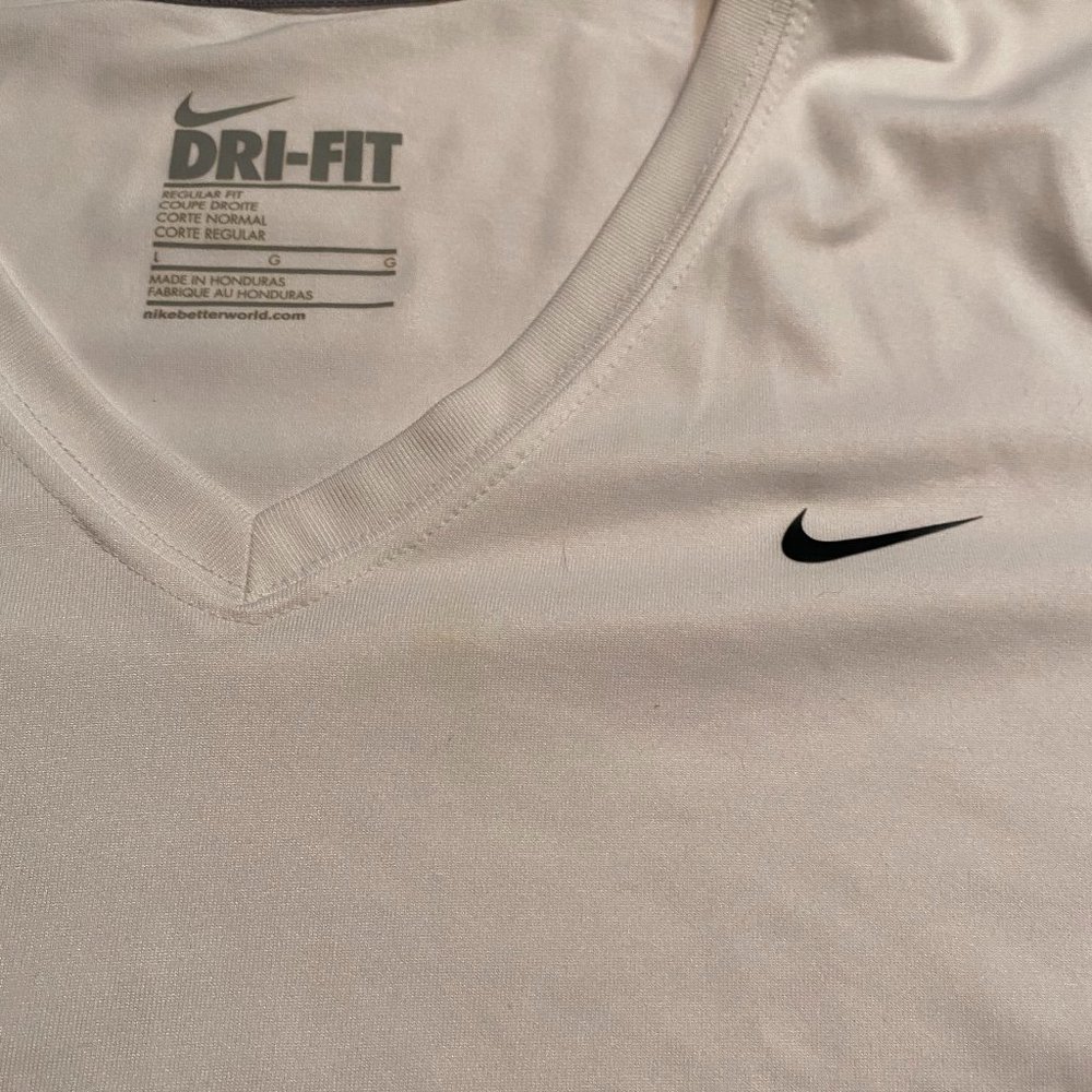 Nike Sports Dri-fit Tee - Picture 2 of 4